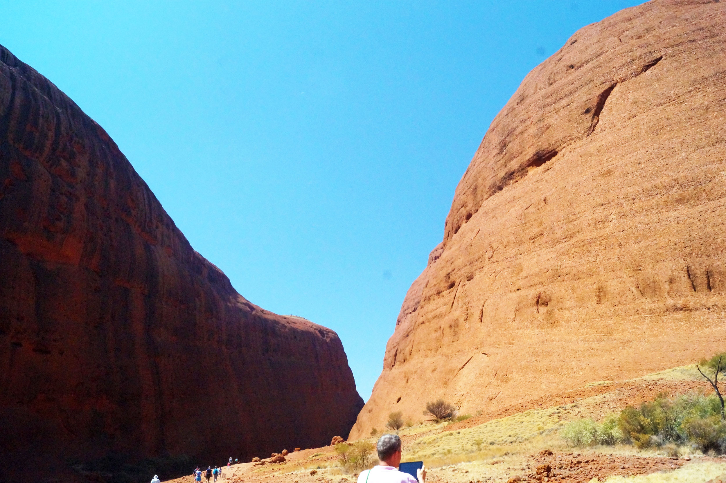 Kata-Tjuta-shapes-2500